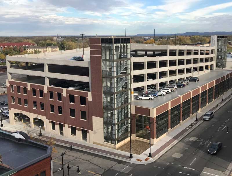 Multi-level commercial parking structure and garage